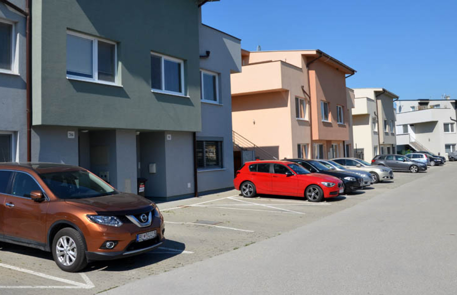 {"id":89,"morph_id":35,"morph_type":"App\\TwoC\\Cms\\Projects\\Models\\Project","name":"c9a3fd4a0e43b64896e273d5edbc87fa.jpg","order":2,"created_at":"2025-12-01T12:20:35.000000Z","updated_at":"2025-12-01T12:20:35.000000Z","first_image_path":"\/uploads\/galleries\/projects\/35\/image\/c9a3fd4a0e43b64896e273d5edbc87fa.jpg","crop":{"original":"https:\/\/www.conesto.sk\/uploads\/galleries\/projects\/35\/c9a3fd4a0e43b64896e273d5edbc87fa.jpg","resolutions":[{"name":"image","width":1772,"height":1144,"image":"https:\/\/www.conesto.sk\/uploads\/galleries\/projects\/35\/image\/c9a3fd4a0e43b64896e273d5edbc87fa.jpg"}]},"image":"\/uploads\/galleries\/projects\/35\/image\/c9a3fd4a0e43b64896e273d5edbc87fa.jpg","image_path":"https:\/\/www.conesto.sk\/uploads\/galleries\/projects\/35\/image\/c9a3fd4a0e43b64896e273d5edbc87fa.jpg","morph":{"id":35,"name":"Vila domy Mot\u00fdlik","slug":"vila-domy-motylik","locality":"Most pri Bratislave","year":"2010-2015","number_of_units":36,"non_res_units":0,"web_url":null,"total_area":"3200.00","property_status":"done_sold","text":"S\u00fa\u010das\u0165ou projektu Villa domy Mot\u00fdlik je 9 stavieb. Na pr\u00edzem\u00ed ka\u017ed\u00e9ho vila domu sa nach\u00e1dzaj\u00fa dva trojizbov\u00e9 byty s celkovou plochou 82 m2 pre ka\u017ed\u00fd z nich. Na druhom poschod\u00ed je \u0161tvorizbov\u00fd mezonetov\u00fd byt s vlastn\u00fdm schodiskom a s\u00fakromn\u00fdm vstupom, ktor\u00e9ho \u00fa\u017eitkov\u00e1 plocha je 114 m2. Z\u00e1kladn\u00e1 my\u0161lienka bola vybudova\u0165 pr\u00edstupn\u00e9 b\u00fdvanie na \u00farovni rodinn\u00e9ho domu s dostupnou cenovkou na \u00farovni bytu. Ka\u017ed\u00e1 bytov\u00e1 jednotka v dome s dvoma bytov\u00fdmi jednotkami m\u00e1 svoj vlastn\u00fd pozemok \u010di priestrann\u00e9 terasy. S\u00fa\u010das\u0165ou projektu je aj parkovisko, nach\u00e1dzaj\u00face sa pred ka\u017ed\u00fdm objektom.","status":"published","published_at":"2025-11-27T23:00:00.000000Z","created_at":"2025-12-01T12:14:11.000000Z","updated_at":"2025-12-06T19:30:57.000000Z","format_published_at":"27.11.2025 23:00","url":"https:\/\/www.conesto.sk\/projekt\/vila-domy-motylik","format_created_at":"01.12.2025 12:14","format_status":"Publikovan\u00e9","main_image":"\/uploads\/projects\/35\/vila-domy-motylik-cR85up2LiV-1320x742.jpg?v=1764591405","main_image_path":"https:\/\/www.conesto.sk\/uploads\/projects\/35\/vila-domy-motylik-cR85up2LiV-1320x742.jpg?v=1764591405","main_big_image":null,"main_big_image_path":null,"main_banner":"\/uploads\/projects\/35\/vila-domy-motylik-K4A9svhE7v-2560x914.jpg?v=1764591446","main_banner_path":"https:\/\/www.conesto.sk\/uploads\/projects\/35\/vila-domy-motylik-K4A9svhE7v-2560x914.jpg?v=1764591446","pdf":null,"pdf_path":null,"filemanager_config":{"main":{"path":"\/uploads\/projects\/","resolutions":{"image":[1320,742],"big_image":[2485,1397],"banner":[2560,914]}}},"files":[{"id":81,"type":"image","name":"main_image","path":"\/uploads\/projects\/35\/vila-domy-motylik-cR85up2LiV-1320x742.jpg?v=1764591405","morph_id":35,"morph_type":"App\\TwoC\\Cms\\Projects\\Models\\Project","file_id":73},{"id":83,"type":"image","name":"main_banner","path":"\/uploads\/projects\/35\/vila-domy-motylik-K4A9svhE7v-2560x914.jpg?v=1764591446","morph_id":35,"morph_type":"App\\TwoC\\Cms\\Projects\\Models\\Project","file_id":75}]}}